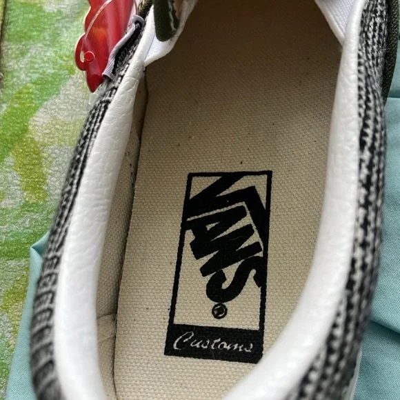 Vans 🖤 - Picture 8 of 9